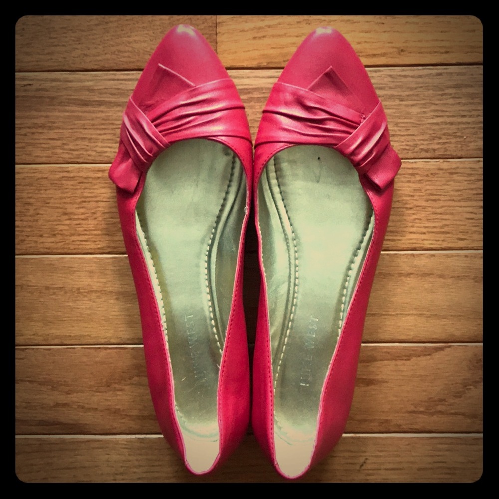 Like New Nine West Newsy Leather Flats- Fuchsia
